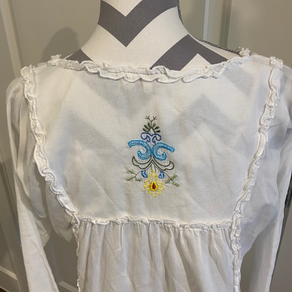 Sundance Embroidered Gauze Top - Picture 8 of 9